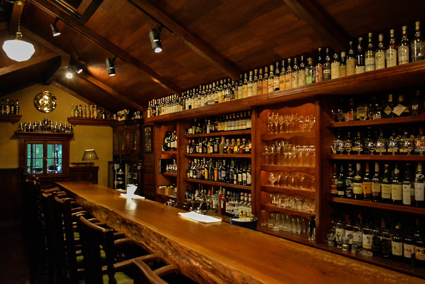 MAIN BAR COAT