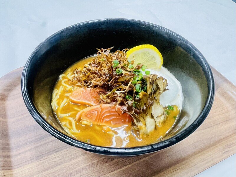 43_44_【蓼科東急】海老味噌サーモンラーメン