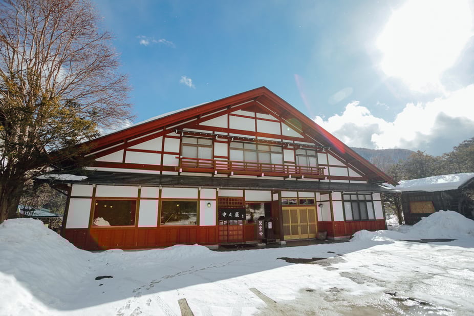 11_4_2025-01-28-GoNAGANO-Blog-Nakanoya-0735