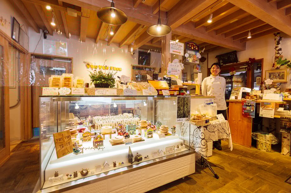 12_2_2025-01-23-GoNAGANO-Blog-Yum-Yum-Tree-0054