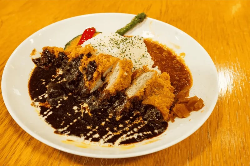 7_8_【白樺高原国際スキー場】棒ヒレカツと2種の彩どりカレー