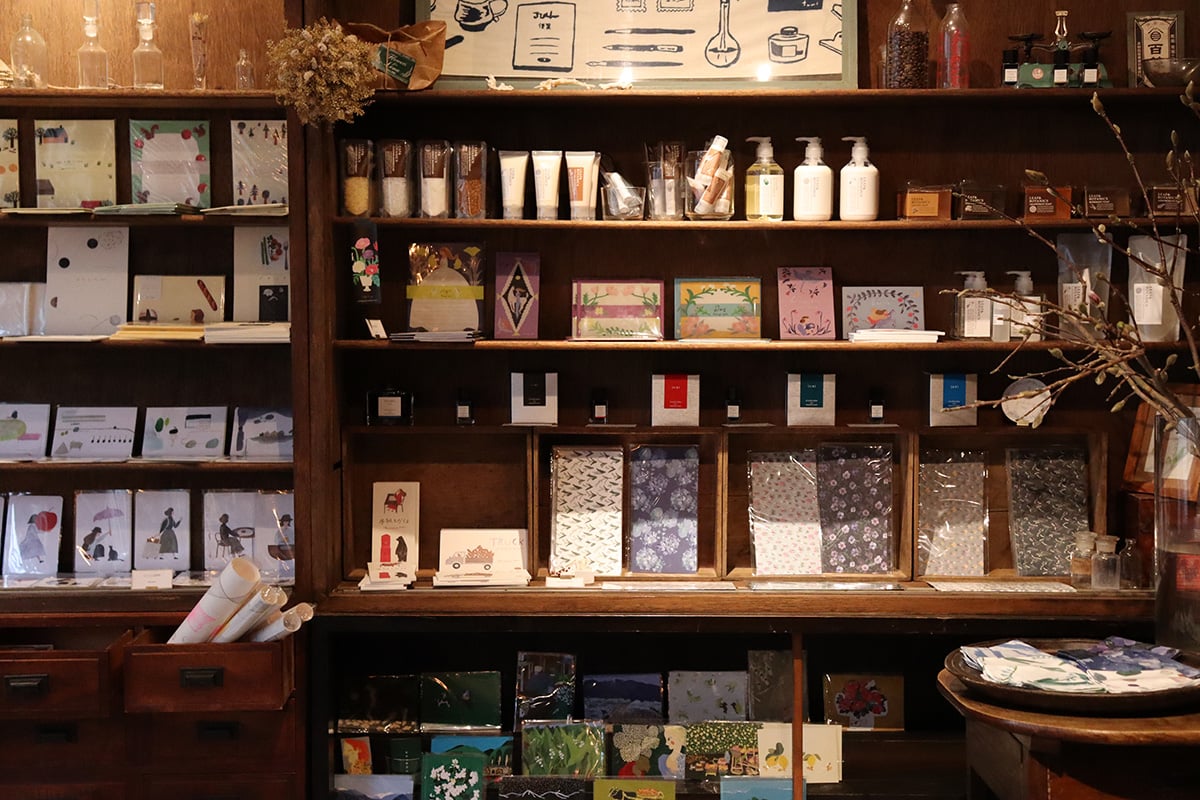 雑貨店fumi / 菓子屋koto