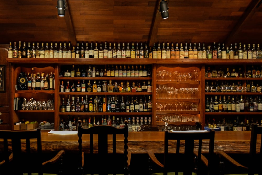 「BARの街・松本」 お酒と会話を楽しむ夜