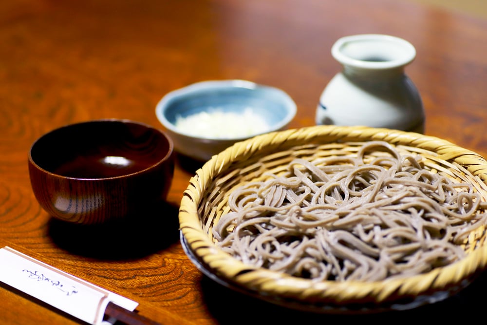 スキー、温泉、雲海の絶景。 北志賀高原の郷土料理「須賀川そば」も食べてって！