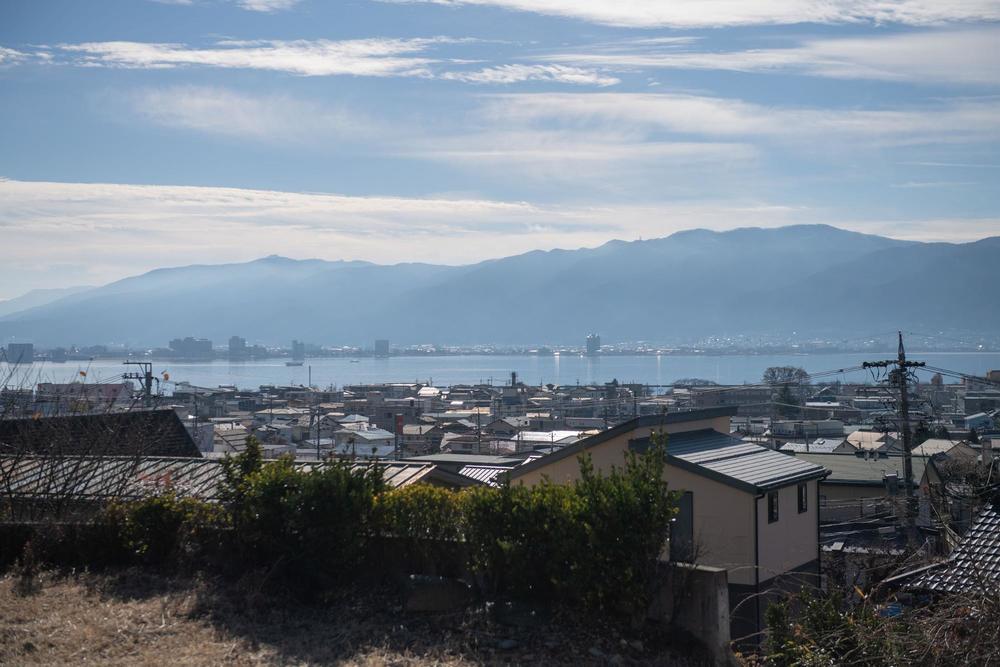 古き良き町並みに新しい風が調和する 下諏訪町に魅せられる若者たち