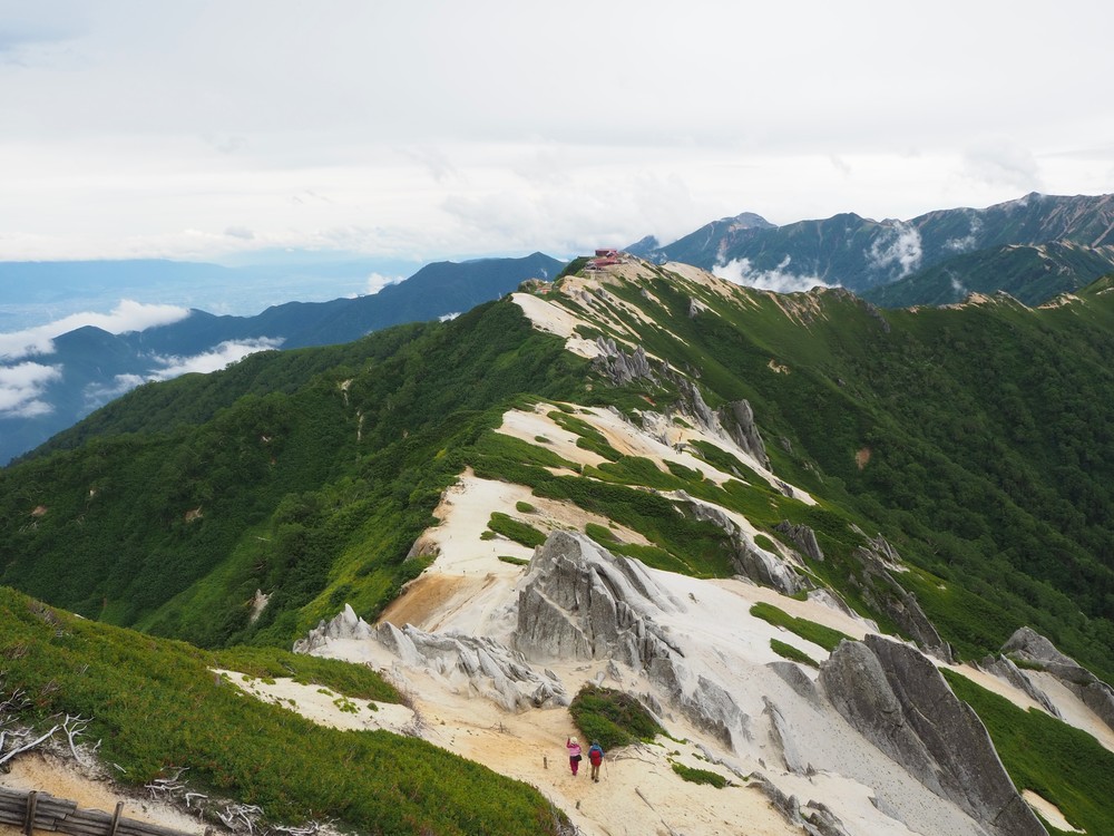 登山ガイドと登る、初めての山小屋泊登山。 アルプスの女王・燕岳へ①「準備～登山スタート～燕山荘」　前編