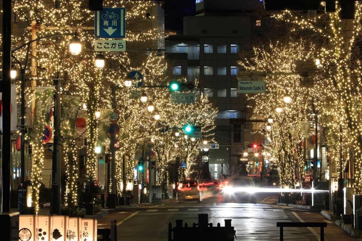 大名町通りのイルミネーション（提供：松本市）