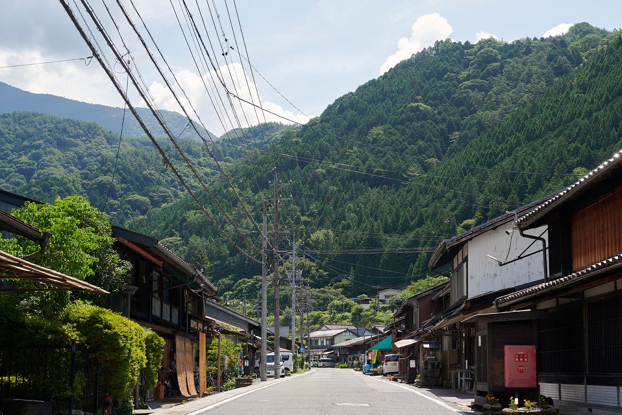 特集・静けさを旅する、木曽の夏。──阿寺渓谷と、宿場と、もうひとつの中山道　Vol.2 暮らしの続く道──中山道、須原宿と野尻宿を歩く