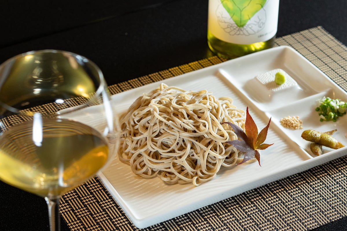 蕎麦と温泉。そして銘酒がある宿へ