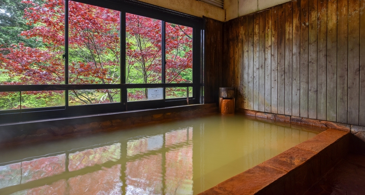長野の紅葉と温泉を同時に満喫｜絶景を望むおすすめ温泉スポット