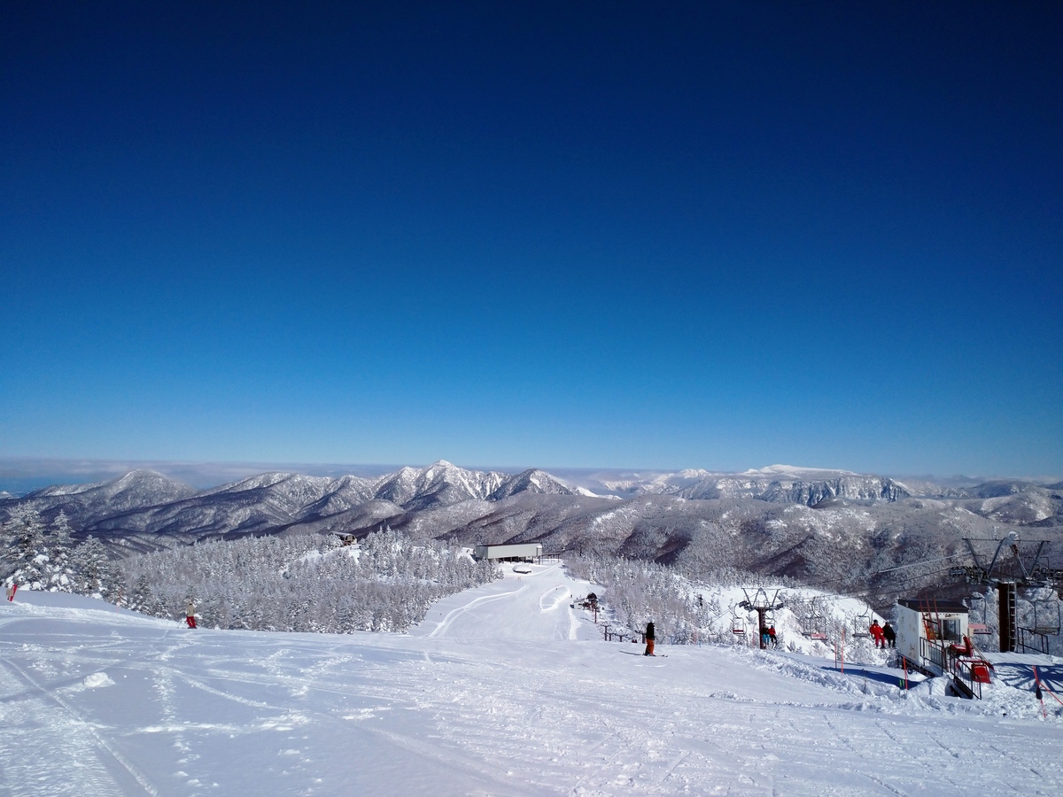 【PR】奥志賀高原スキー場——極上の雪質で、多彩なコースを巡る旅